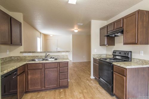 2242 Fishing Trl, San Antonio, TX, 78224-3161 | Card Image