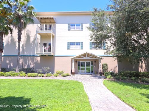 8184 Southern Pines Dr, BROOKSVILLE, FL, 34601-5599 | Card Image