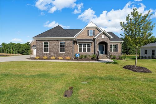 204 Chandler Ct, Easley, SC, 29642-8876 | Card Image