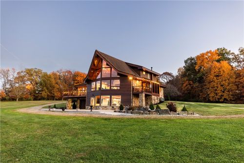 229 Hardwood Rd, Fenelton, PA, 16034-8605 | Card Image