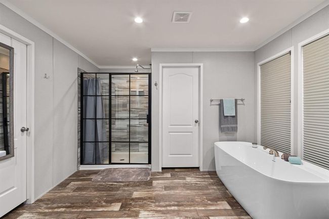 1411 Vogelsang Rd, Home with 3 bedrooms, 2 bathrooms and 3 parking in Columbus TX | Image 14