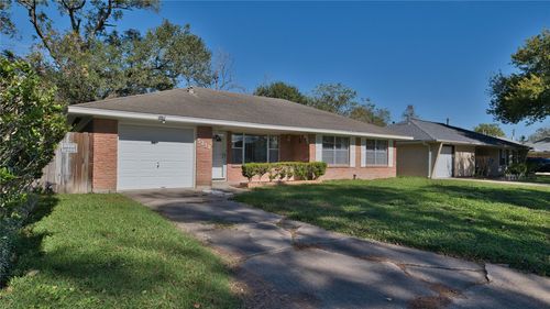 5210 De Lange Ln, Houston, TX, 77092-4206 | Card Image