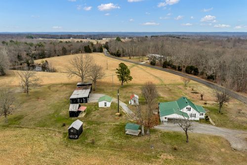 165 Wilson Hollow Rd, Dickson, TN, 37055-5221 | Card Image