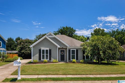 114 Stonehaven Trl, PELHAM, AL, 35124-3928 | Card Image