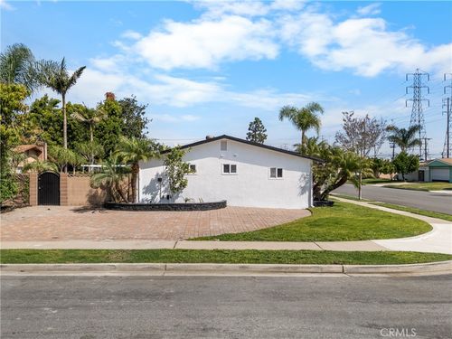 16551 Lucia Ln, Huntington Beach, CA, 92647 | Card Image