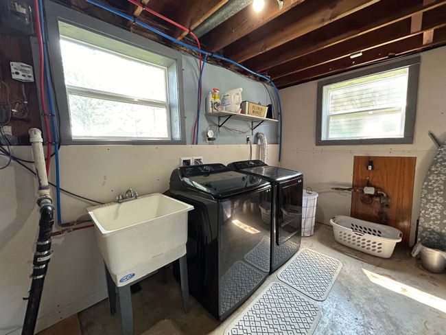 Laundry | Image 49