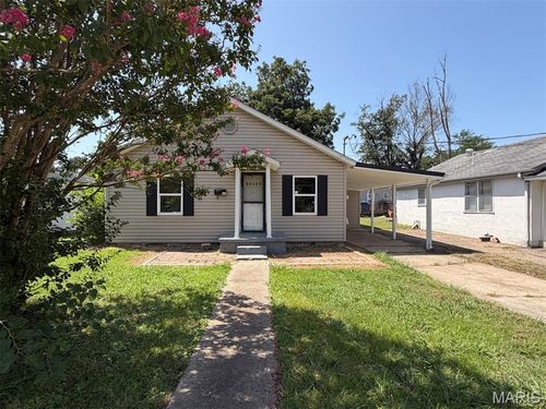 324 S Sassafrass St, Dexter, MO, 63841-2048 | Card Image