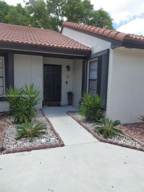63-15299 Sw 45th Ter, Miami, FL, 33185-4266 | Card Image