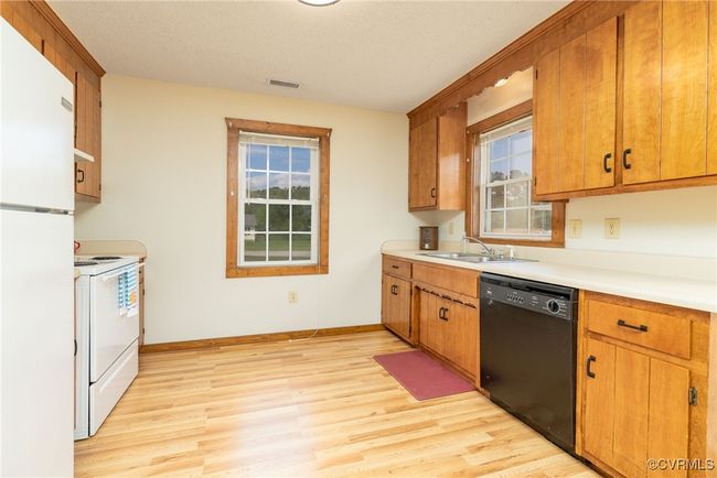4517 Allen Rd, House other with 3 bedrooms, 2 bathrooms and null parking in Jarratt VA | Image 4