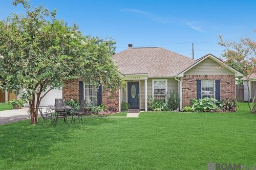 13422 Chase St, Gonzales, LA, 70737-6090 | Card Image