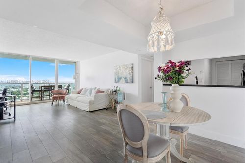 apt-2106-650 West Ave, Miami Beach, FL, 33139-6368 | Card Image