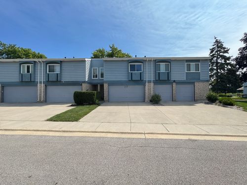217 Lakeshore Ln, Bloomingdale, IL, 60108-1974 | Card Image