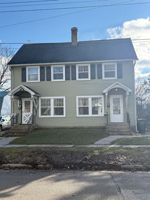 711 Janette St, Fort Atkinson, WI, 53538-1635 | Card Image