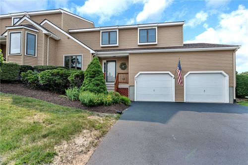 77-80 Fisher Rd, Cumberland, RI, 02864-1646 | Card Image