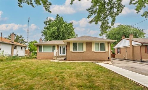 lower-313 Ashbury Rd, Oakville, ON, L6K2M2 | Card Image
