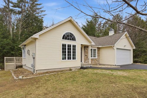 5-31 Henderson Rd, Gilford, NH, 03249-7503 | Card Image