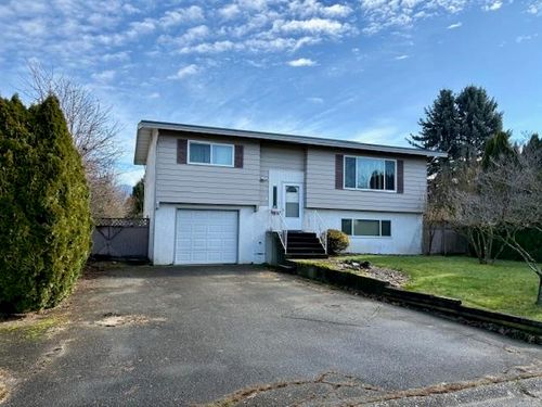 8714 Cornwall Crescent, Chilliwack, BC, V2P7E6 | Card Image