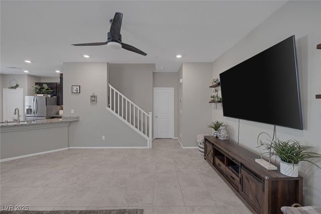 2827 Turnstone Ridge St, House other with 4 bedrooms, 3 bathrooms and null parking in Henderson NV | Image 7
