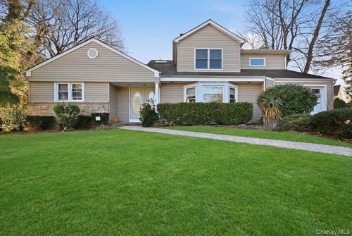 734 Berry Ct, West Hempstead, NY, 11552-3401 | Card Image