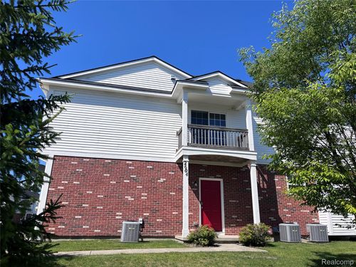 10-2604 Riversedge Dr, Saline, MI, 48176-2425 | Card Image