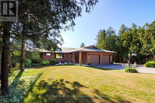 491 Balmy Beach Road, Georgian Bluffs, ON, N4K5N4 | Card Image