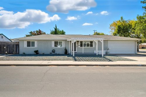 301 E North St, Oakdale, CA, 95361-2539 | Card Image