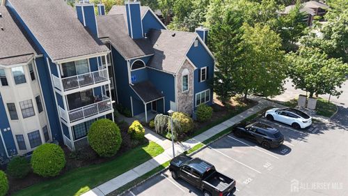 96 Longfield Ct, East Brunswick, NJ, 08816-1827 | Card Image