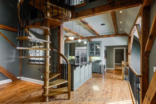 11-81 Broadway St, Woodstock, ON, N4S3A1 | Card Image