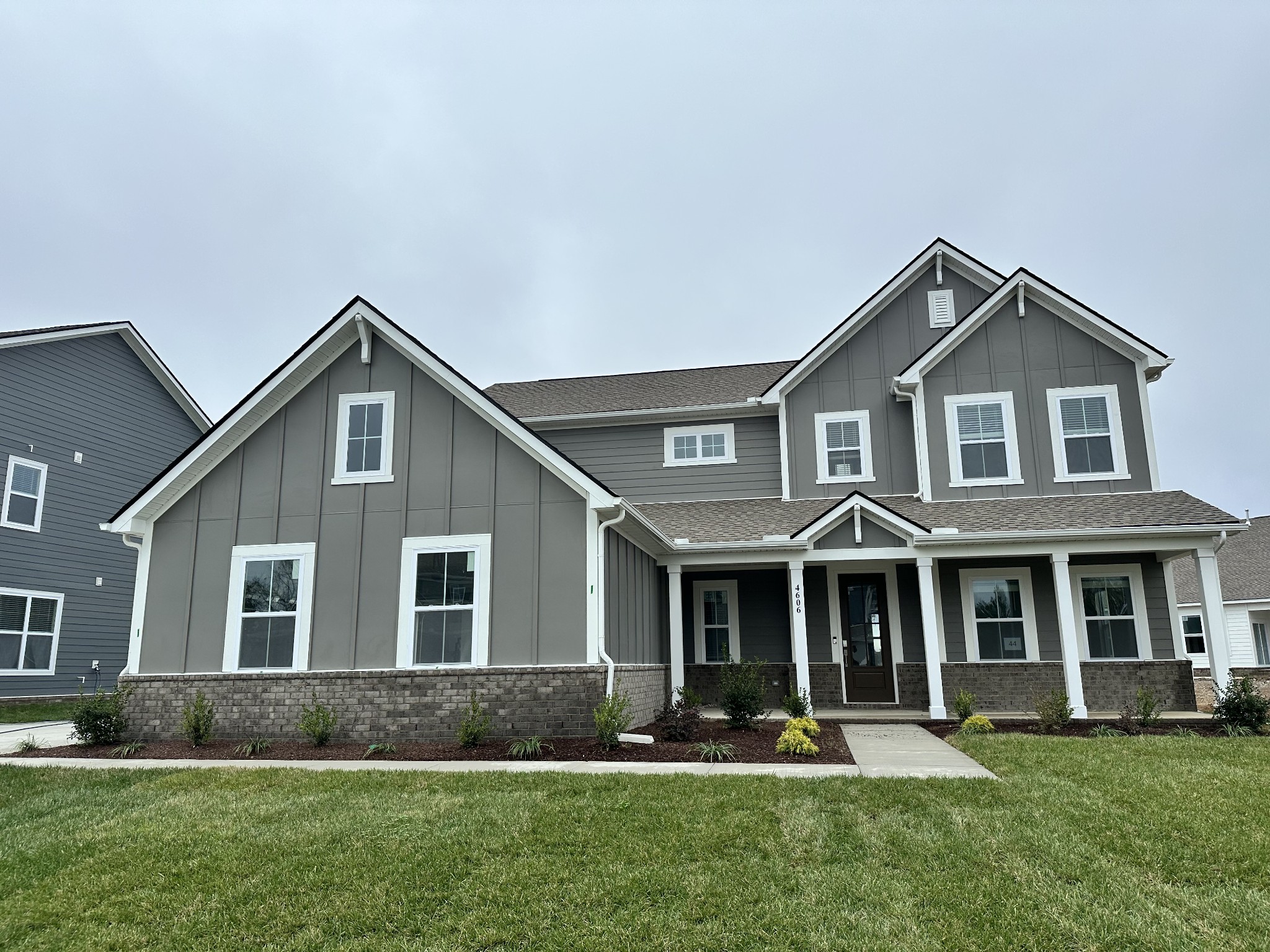 Larry Melton Dr, Murfreesboro, TN 37128