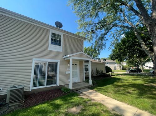 1202 Spur Ct, Wheeling, IL, 60090-2321 | Card Image