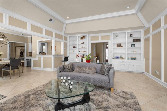 9311 Windrush Dr, House other with 4 bedrooms, 4 bathrooms and 2 parking in Spring TX | Image 14