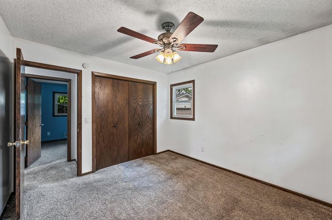 Primary bedroom. | Image 10