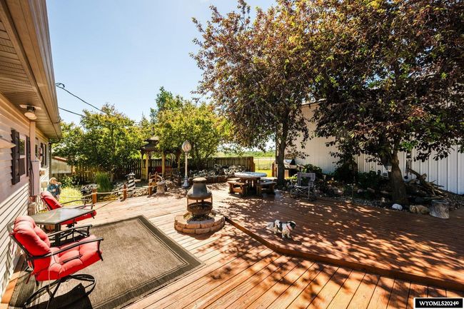 925 W Fetterman St, House attached with 3 bedrooms, 2 bathrooms and null parking in Buffalo WY | Image 10