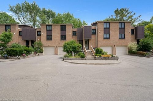 22-220 Salisbury Ave, Cambridge, ON, N1S1K5 | Card Image