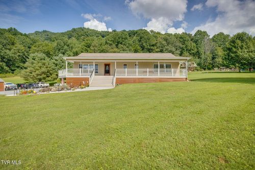 100 Meadow Springs Ct, Flag Pond, TN, 37657-2049 | Card Image
