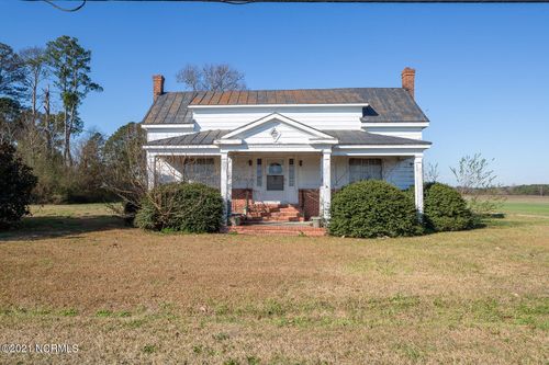 1116 W Elizabeth St, Clinton, NC, 28328-4821 | Card Image