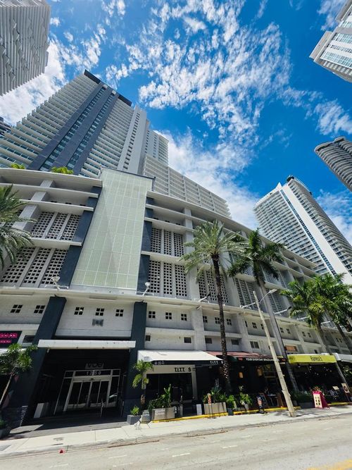 apt-1913-1250 Miami Ave, Miami, FL, 33130-4114 | Card Image