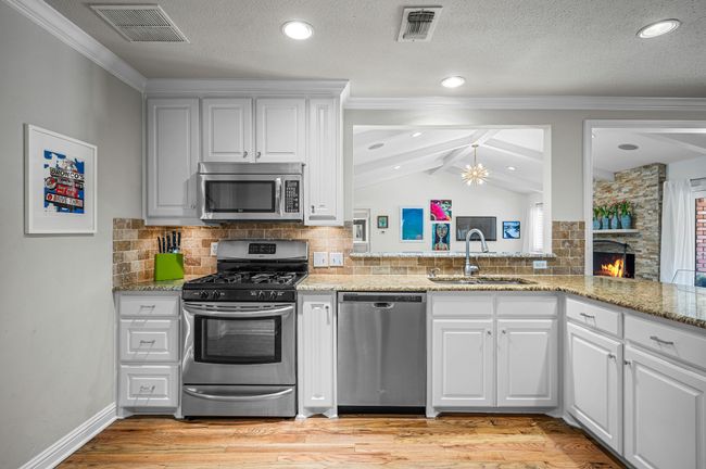 4148 Myerwood Ln, House other with 4 bedrooms, 4 bathrooms and null parking in Dallas TX | Image 14