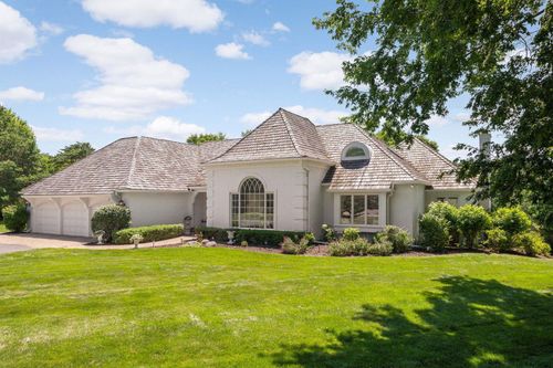 2255 French Creek Cir, Wayzata, MN, 55391-9399 | Card Image