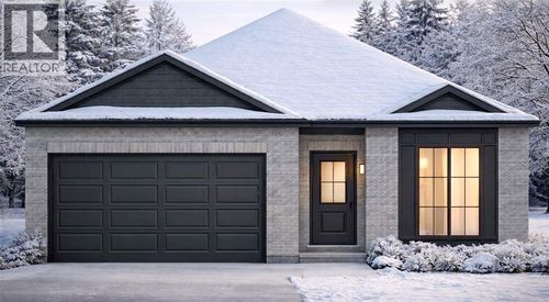 121 Sutherland Dr, Courtright, ON, N0N1H0 | Card Image