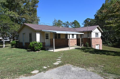 320 Breeding Ln, Linden, TN, 37096-3030 | Card Image