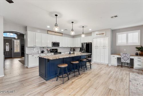 22471 N 79th Dr, Peoria, AZ, 85383-2153 | Card Image