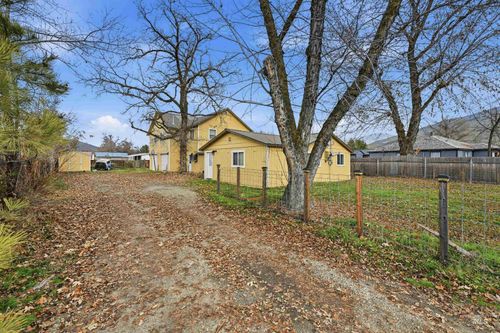 104 River St, Horseshoe Bend, ID, 83629-8107 | Card Image