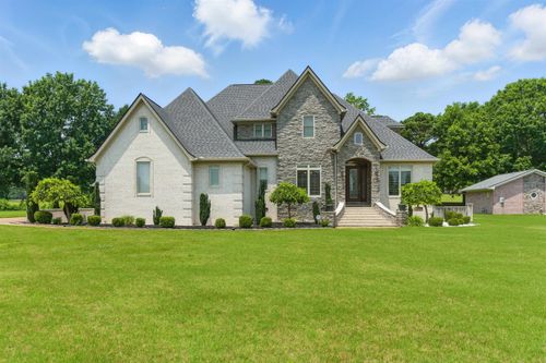 115 Meadowbrook Rd, Bolivar, TN, 38008-1426 | Card Image