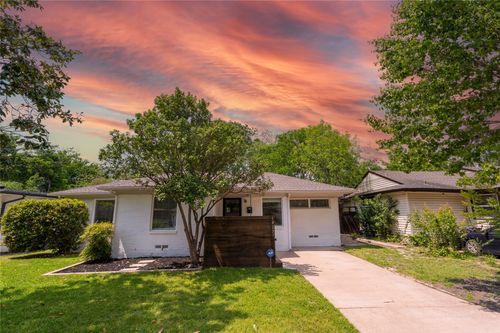 10231 Pinecrest Dr, Dallas, TX, 75228-3258 | Card Image