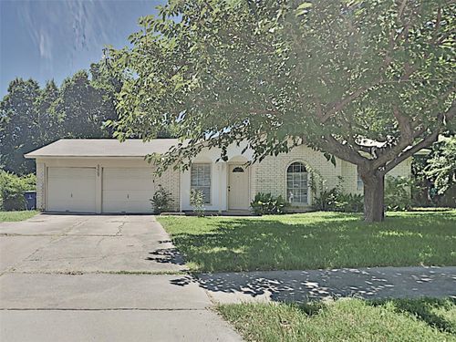 6009 Deborah Ln, Watauga, TX, 76148-3112 | Card Image