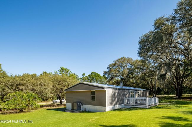 101 Tall Pine Trl, House other with 3 bedrooms, 2 bathrooms and null parking in SATSUMA FL | Image 7