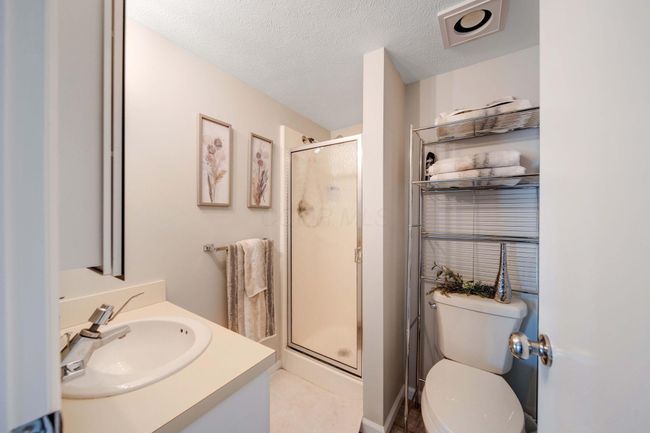 2-1L - 129 Chase Ave, Condo with 2 bedrooms, 2 bathrooms and null parking in Russells Point OH | Image 18