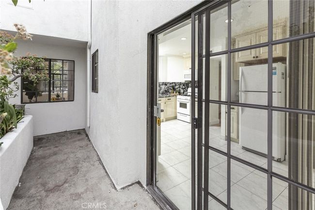 A1 - 501 E Palmer Ave, Condo with 3 bedrooms, 3 bathrooms and 2 parking in Glendale CA | Image 28