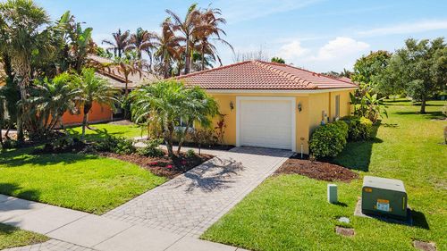 4139 56th Ln, Vero Beach, FL, 32967-7592 | Card Image
